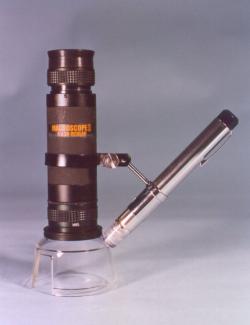 Macroscope 25X and 45X scope.  Shown with optional light pen attachment.